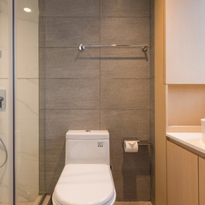 旺角亚皆老街酒店式公寓大床studio-高端装修独卫，旺角站1分步行，四大校通勤15分钟内，工作上学都适合