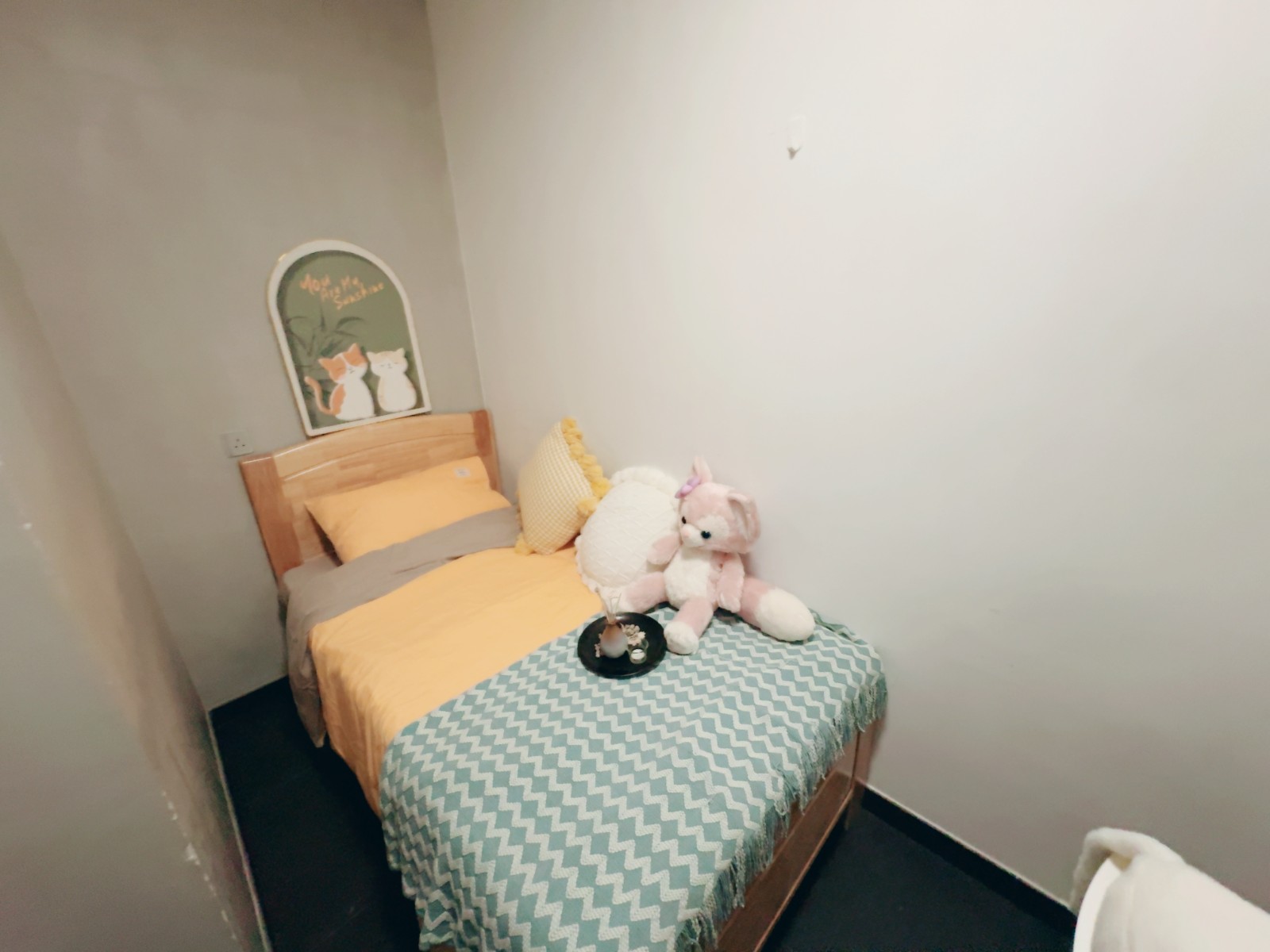 兴华大厦单人间11-十一室七厅男生专属港大步行5分钟图1