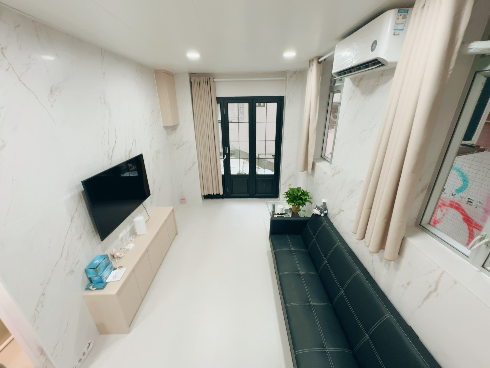 华贤居别墅单人间1F-一室一厅男生专属港大步行约 8分钟或乘港铁港岛线 1 站图5