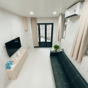 华贤居别墅单人间1F-一室一厅男生专属港大步行约 8分钟或乘港铁港岛线 1 站