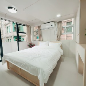 华贤居别墅单人间3F-一室一厅男生专属港大步行约 8分钟或乘港铁港岛线 1 站