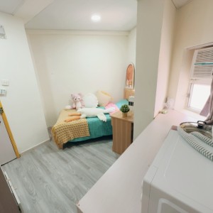 波斯富大廈StudioC4房-独立套间港大地铁约 12 分钟