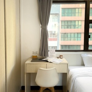 尖沙咀加拿芬道酒店式公寓大床间-理工步行10分，乘巴士只要6分，浸会城大都会只要20分。尖沙咀站200米，尖东站400米