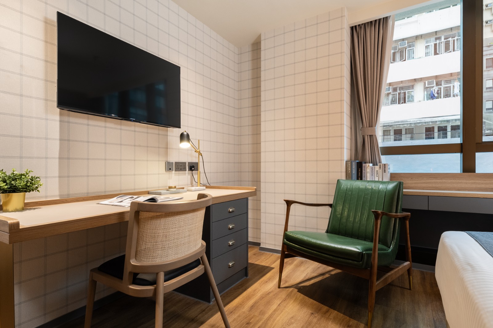 上环荷李活道酒店式公寓单人房-港大地铁两站直达，上环地铁站步行500米，月租全包，拎包入住，港大住宿的天花板图3