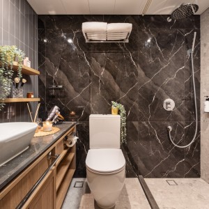 上环荷李活道酒店式公寓单人房-港大地铁两站直达，上环地铁站步行500米，月租全包，拎包入住，港大住宿的天花板