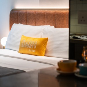 上环荷李活道酒店式公寓单人房-港大地铁两站直达，上环地铁站步行500米，月租全包，拎包入住，港大住宿的天花板