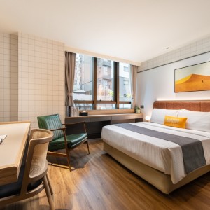 上环荷李活道酒店式公寓单人房-港大地铁两站直达，上环地铁站步行500米，月租全包，拎包入住，港大住宿的天花板