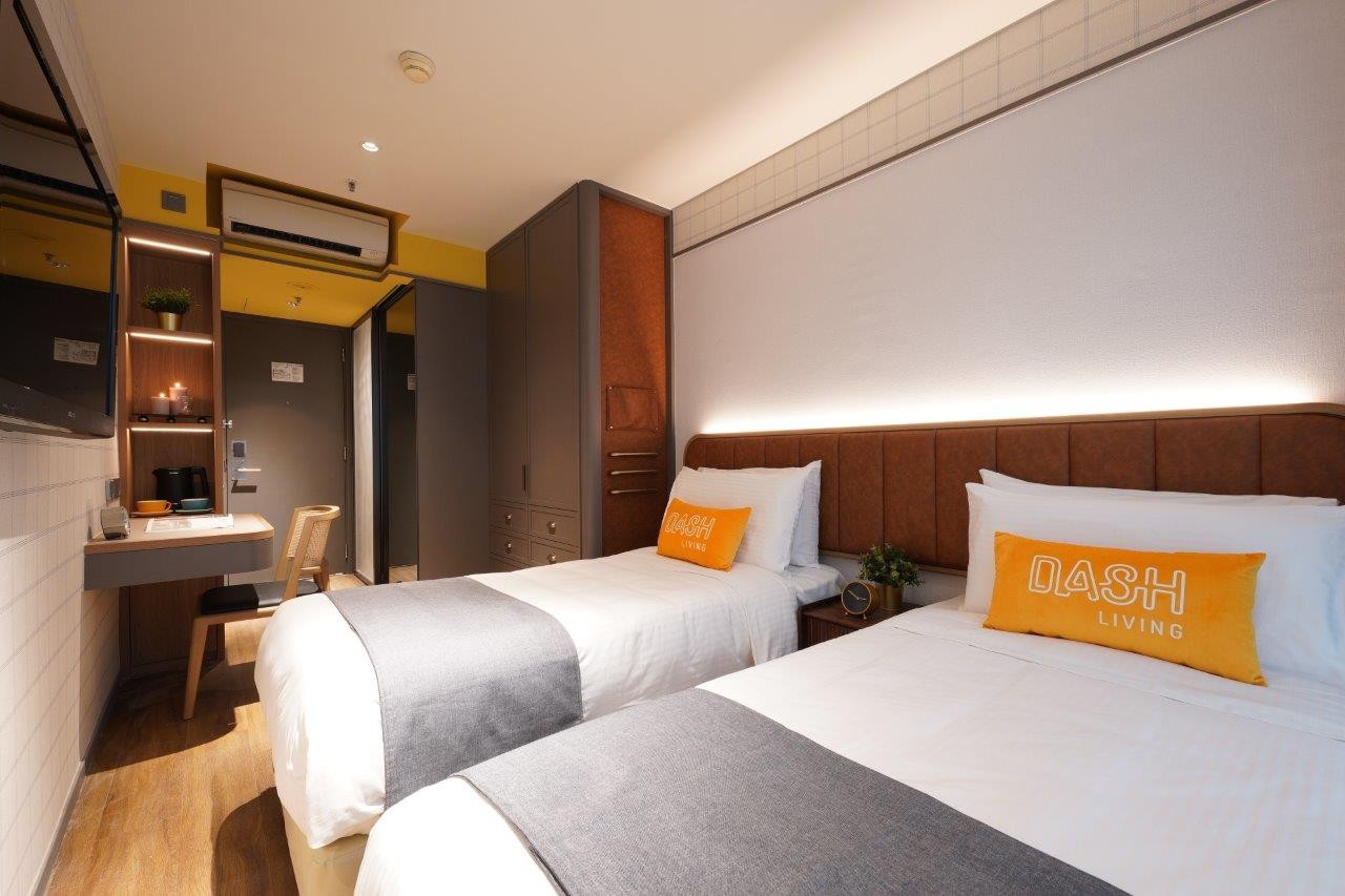 上环荷李活道酒店式公寓豪华双人房-港大地铁两站直达，上环地铁站步行500米，月租全包，拎包入住，港大住宿的天花板图4