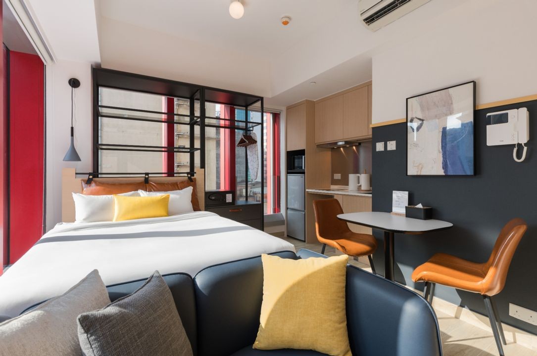 旺角登打士道酒店式公寓studio-旺角核心，步行约 6 分钟达油麻地站，月租全包，拎包入住，港理工住宿的天花板图3