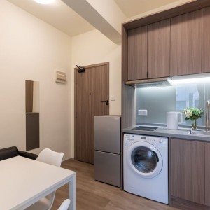 旺角登打士道酒店式公寓studio-旺角核心，步行约 6 分钟达油麻地站，月租全包，拎包入住，港理工住宿的天花板