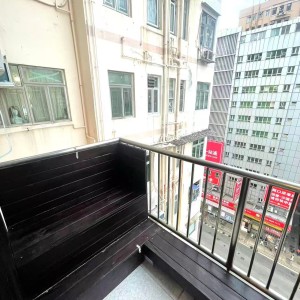 油麻地宝翠大厦studioA房/E房，油麻地地铁上盖，生活配套成熟，四大校全部15分钟内通勤