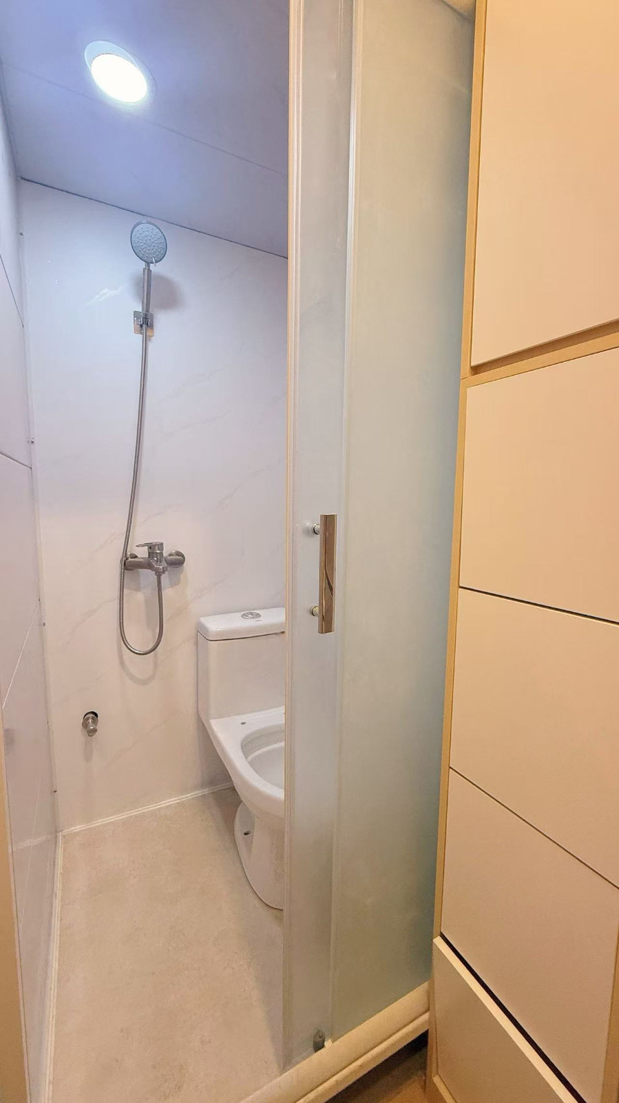 何文田富威花园studioA房-2分即达旺角东站天桥,都会步行10分,理工浸会城大15分钟即达,24小时安保日式装修图3