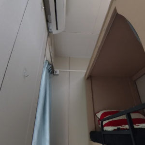 尖沙咀73号超值双人间203-理工步行5分，都会巴士15分，地铁站步行5分，带打扫配空调