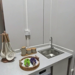 尖沙咀75号理工天花板级studio307A室-理工步行只要450米！都会大学巴士通勤15分，尖沙咀地铁步行500米即达，楼下就是巴士站