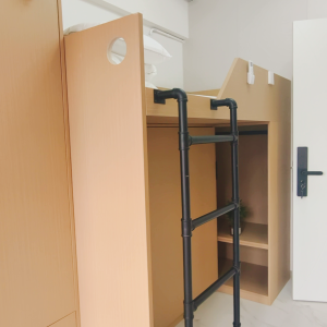 尖沙咀柯士甸道132-134号太极大楼6号房，单间独卫有电梯，近地铁理工步行可达超大衣柜