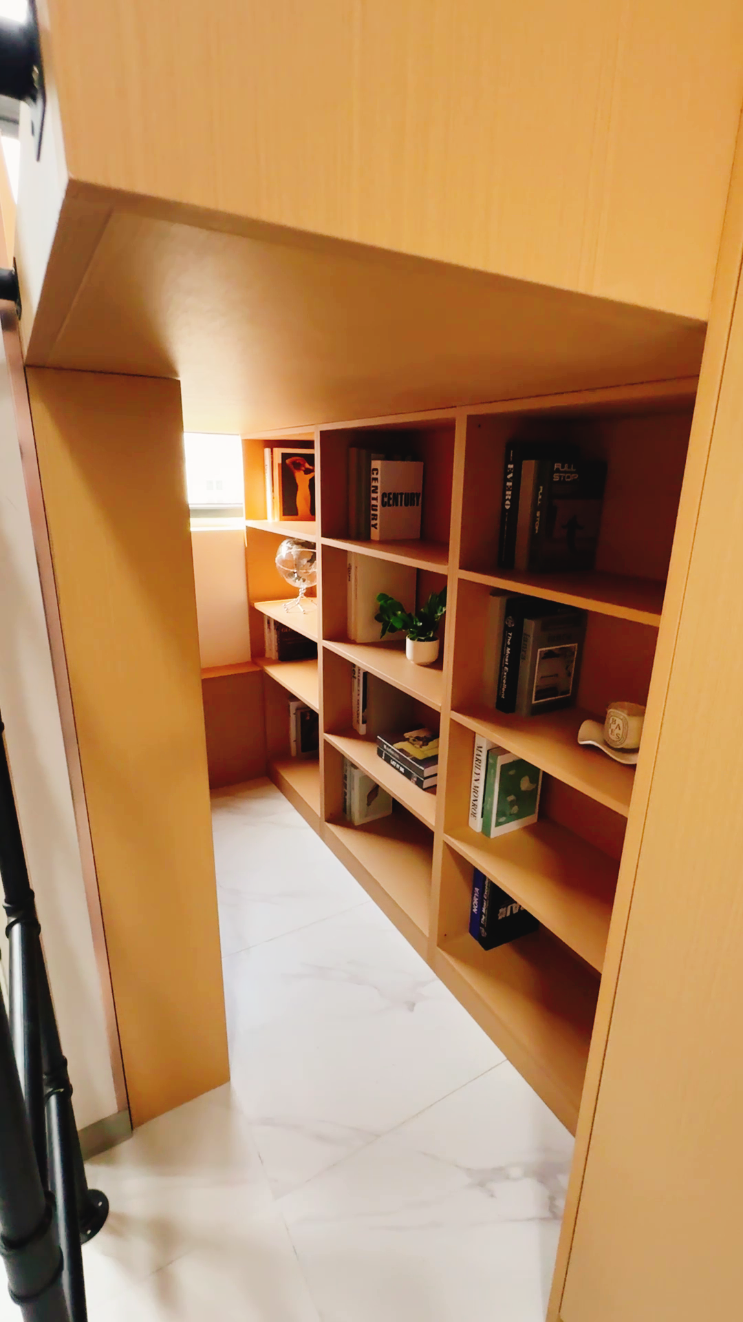 尖沙咀柯士甸道132-134号太极大楼7号房独卫单间-近地铁理工步行可达有书柜超大空间图4