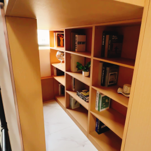 尖沙咀柯士甸道132-134号太极大楼7号房独卫单间-近地铁理工步行可达有书柜超大空间