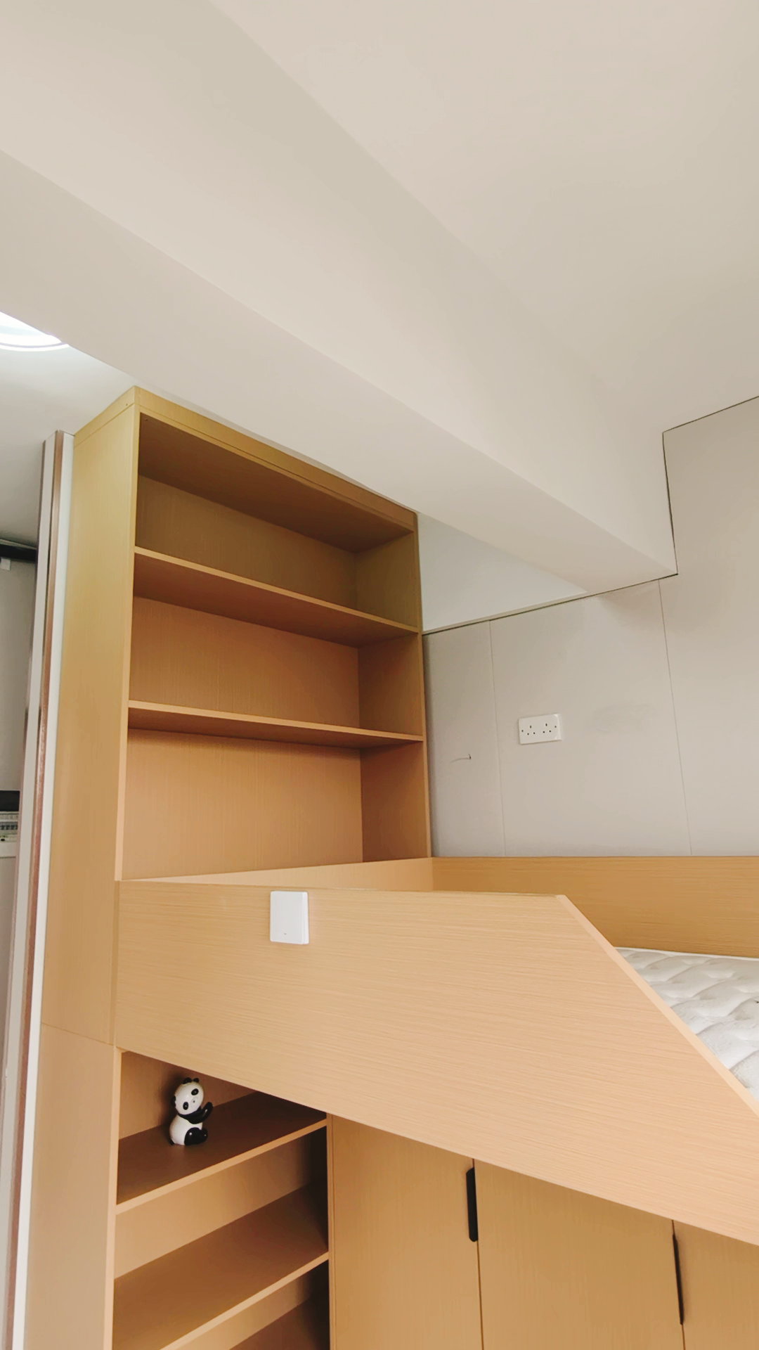 尖沙咀柯士甸道132-134号太极大楼10楼/11楼独卫单间带阳台-近地铁理工步行可达，超美窗景图7