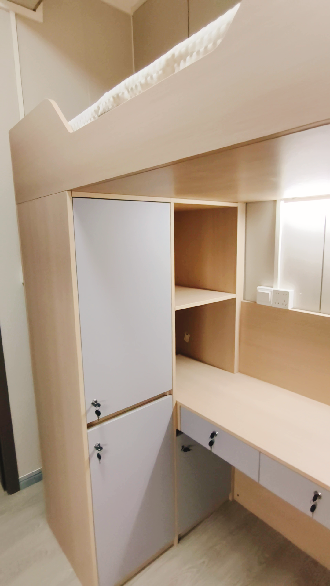 尖沙咀65号精装独卫女生专属三人间301A-理工步行五分，尖沙咀地铁站步行6分，都会大学巴士通勤15分图5