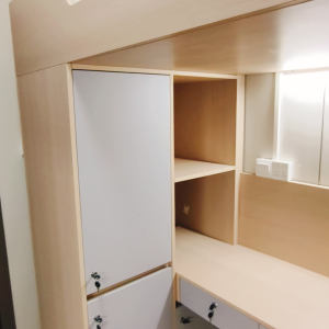 尖沙咀65号精装独卫女生专属三人间301A-理工步行五分，尖沙咀地铁站步行6分，都会大学巴士通勤15分