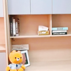 尖沙咀65号512B带窗独卫单间-理工步行五分，尖沙咀地铁站步行6分，都会大学巴士通勤15分