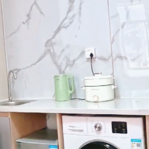 尖沙咀65号512B带窗独卫单间-理工步行五分，尖沙咀地铁站步行6分，都会大学巴士通勤15分