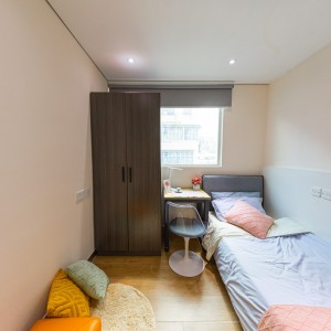 太子零距府邸标准套间，城大港铁14分，浸会巴士22分，都会巴士20分，电梯公寓有安保