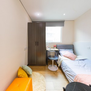 太子零距府邸标准套间，城大港铁14分，浸会巴士22分，都会巴士20分，电梯公寓有安保