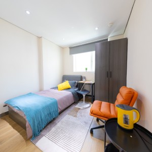 太子零距府邸高级套间，城大港铁14分，浸会巴士22分，都会巴士20分，电梯公寓有安保