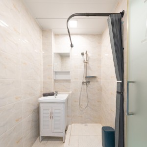 太子零距府邸高级套间，城大港铁14分，浸会巴士22分，都会巴士20分，电梯公寓有安保