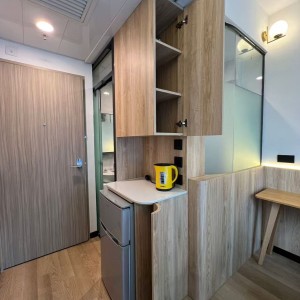 旺角零距府邸豪华单人套间，都会港铁15分，城大港铁15分，浸会20分即达，电梯公寓有安保