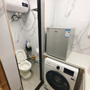 尖沙咀65号大单间205独卫配套齐全-理工步行五分，尖沙咀地铁站步行6分，都会大学巴士通勤15分