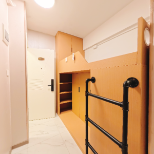 尖沙咀柯士甸道132-134号太极大楼6号房，单间独卫有电梯，近地铁理工步行可达超大衣柜