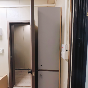 尖沙咀73号独卫带家私单间503-理工步行五分，都会巴士15分，地铁站步行5分，位置绝佳