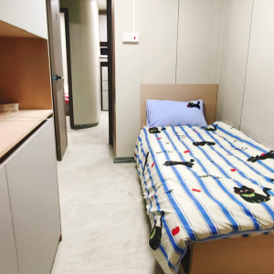 中环街市旁铁行里独栋学生公寓单人间3A房-港铁三站直达港大，加步行15分钟内到，紧邻商圈上班族也适合