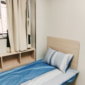 中环街市旁铁行里独栋学生公寓单人间5B房-港铁三站直达港大，加步行15分钟内到，紧邻商圈上班族也适合