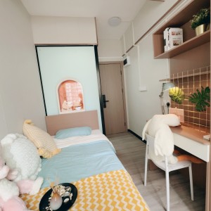 港岛金钟秀华坊港大studio特色阳台房D房-超全配套带食堂，三分钟到金钟，港大全程18分钟理工全程20多分钟，交通超便利