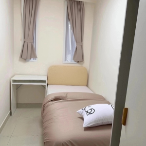 何文田荣英大厦明窗单人间G房，都会步行10分直接到校，都会学子不可错过的电梯洋楼