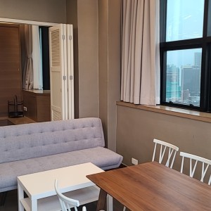 尖沙咀宝轩酒店式公寓一室一厅，理工步行600米即达，带共享自习室和厨房，尊享星级好房