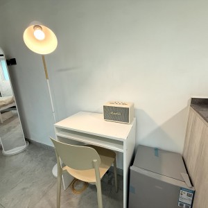 庙街学生公寓双人间A房-理工步行10分可达， 城大浸会通勤25分钟内，油麻地地铁站3分步行