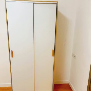 坚尼地城学士台五房独卫单间E房-限男生，港大步行仅需8分！距港铁港大站仅350米，港大学子首选