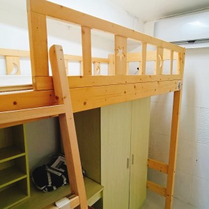 深水埗长沙大厦六房单间B房-限男生，城大通勤19分钟，浸会通勤23分钟，价格超美丽近地铁