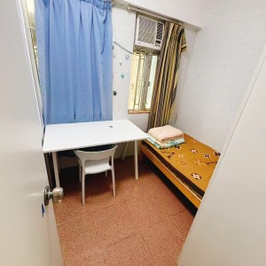 石硤尾明华大厦单间A房-限男生，城大都会通勤18分，也可步行抵达城大，附近双地铁，出行好方便