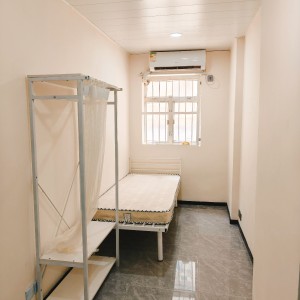 深水埗长乐大厦I室单间A房-限男生，城大通勤20分钟，浸会23分即达，深水埗地铁步行1分