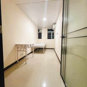 深水埗长乐大厦I室单间B房-限男生，城大通勤20分钟，浸会23分即达，深水埗地铁步行1分