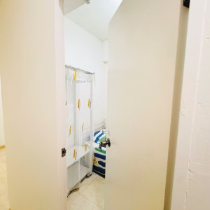 塘尾福华街26号单间A房-限男生，太子深水埗双站环绕，城市浸会通勤12分