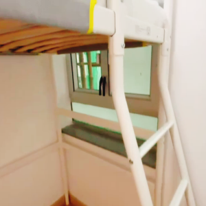 中西区石塘咀南里19號A室单人间，港大步行9分即达