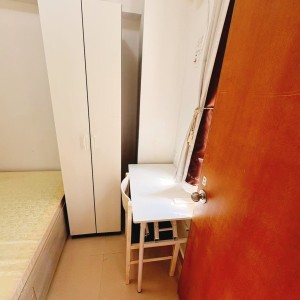 旺角庆年大厦H室A/B房-限男生，三室一厅宜居套间，浸会城大15分钟即达