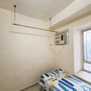 旺角广辉大厦B室C房-限男生，都会步行+巴士12分到校，城大浸会15分钟即达，旺角核心