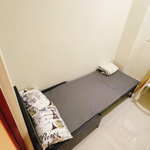 九龙太子荔枝角道胜兴楼E室A/B房-限男生，太子站3分，都会步行12分或巴士10分即达，城大浸会一线直达